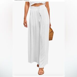 White linen flowy pants
From amazon
Size small
